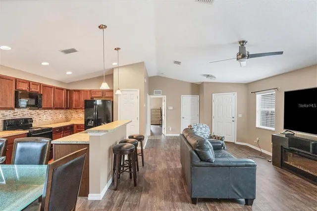 $310,000 | 4032 11th Street East, Bradenton, FL 34208