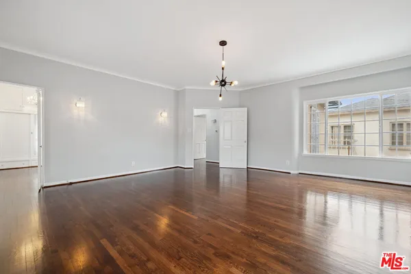 $5,750 | 110 North Flores Street, Los Angeles, CA 90048