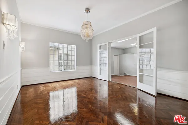 $5,750 | 110 North Flores Street, Los Angeles, CA 90048