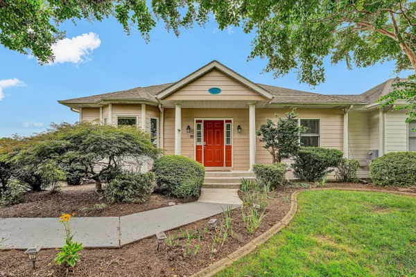 $388,900 | 2326 Lake Retreat Road, Huddleston, VA 24104