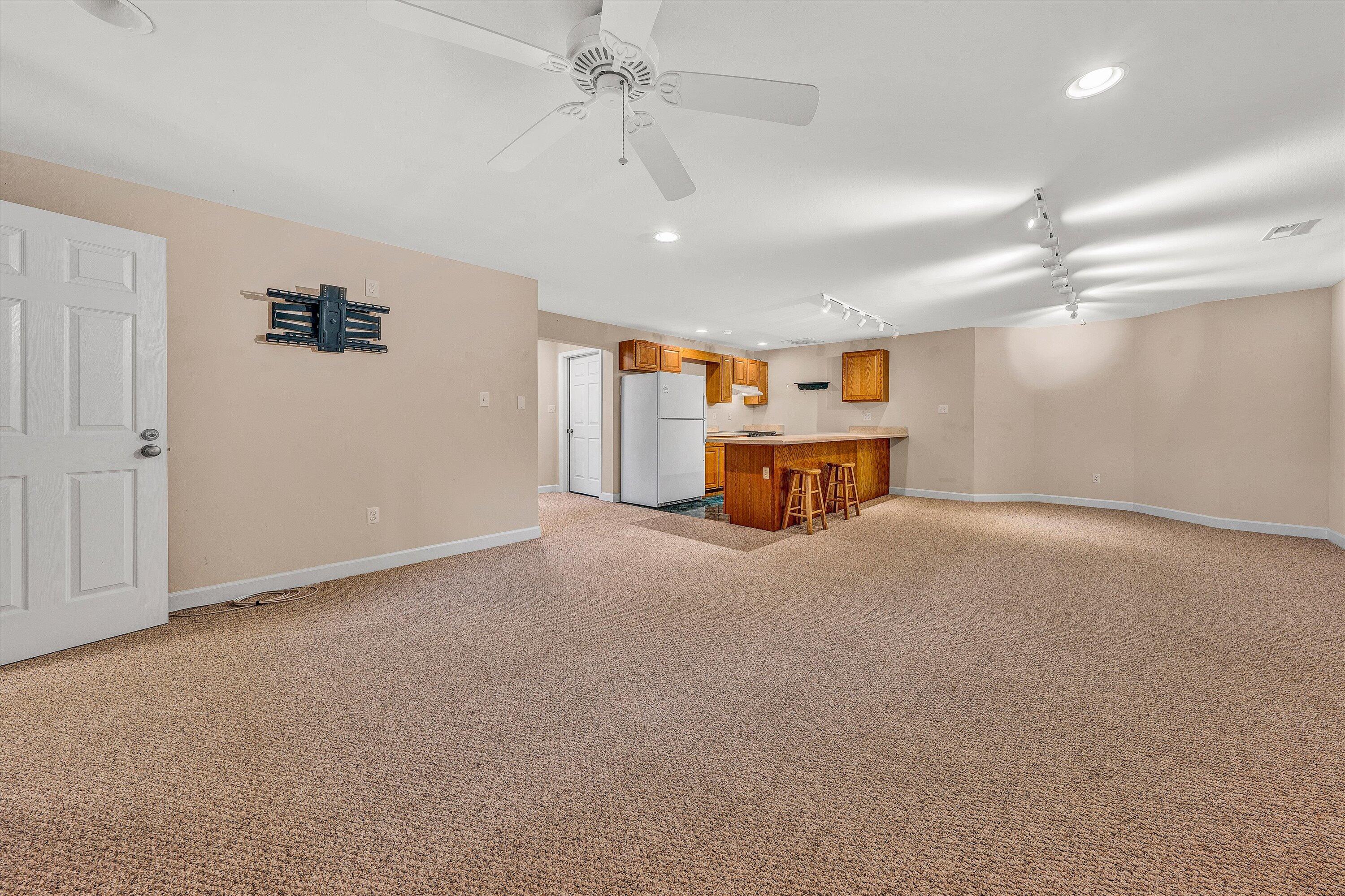 2326 Lake Retreat Road Huddleston, VA 24104 - Photo 15 of 44 23-DSC00169