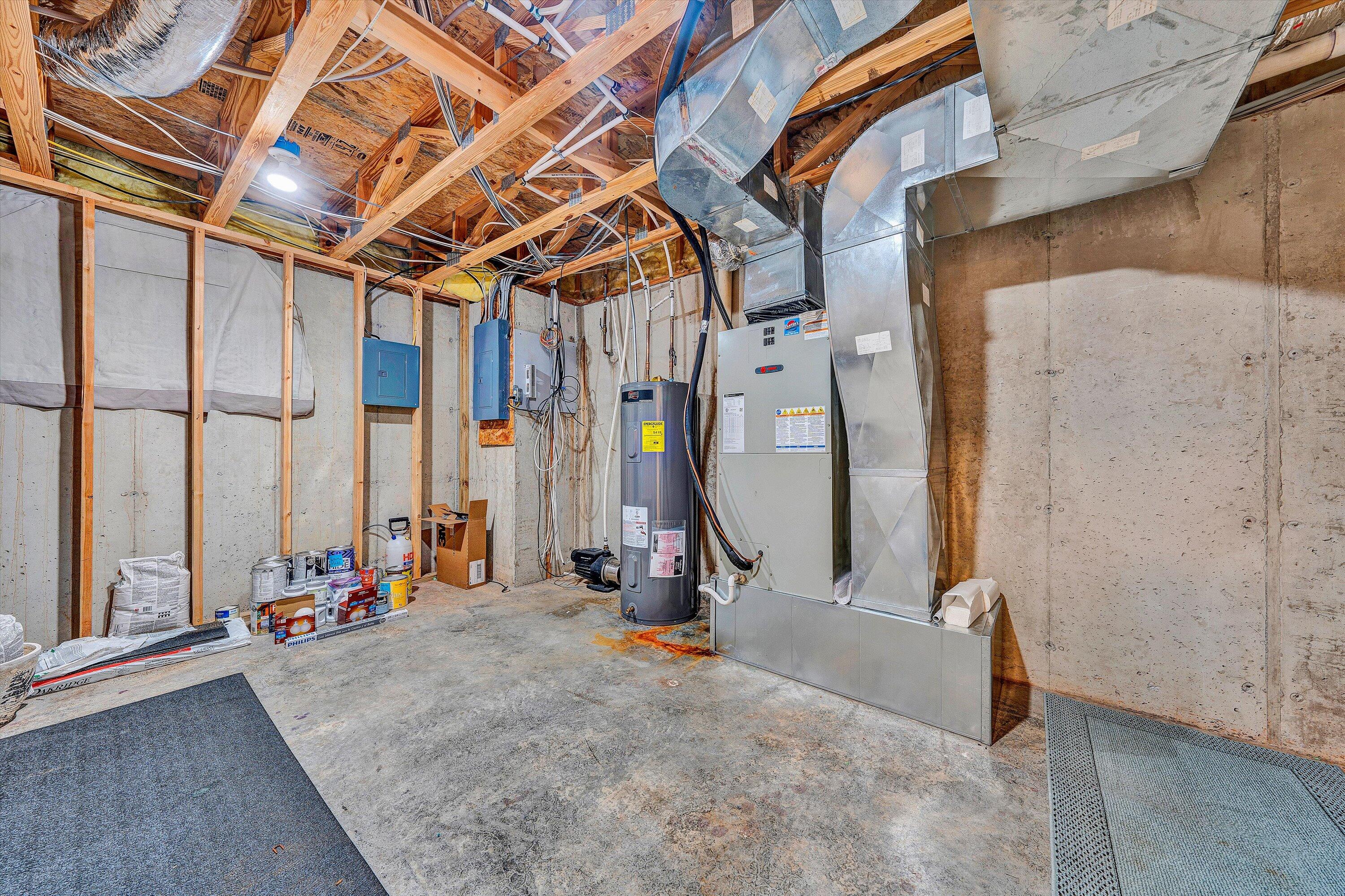 2326 Lake Retreat Road Huddleston, VA 24104 - Photo 16 of 44 31-DSC00193