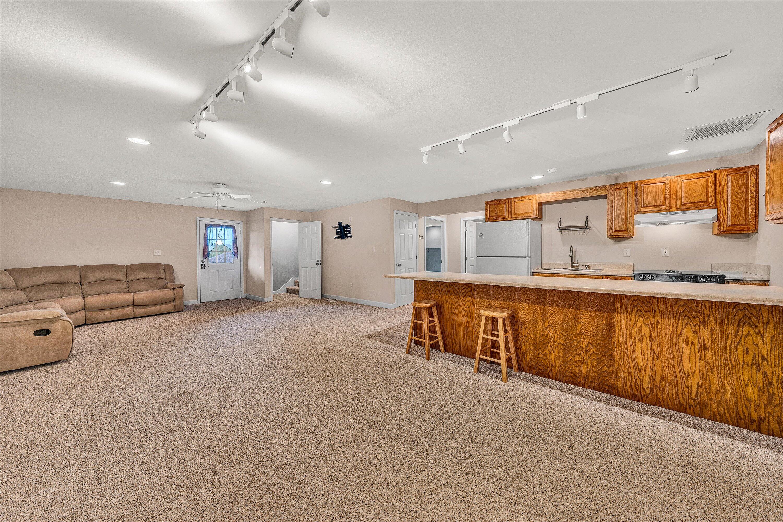 2326 Lake Retreat Road Huddleston, VA 24104 - Photo 18 of 44 24-DSC00172