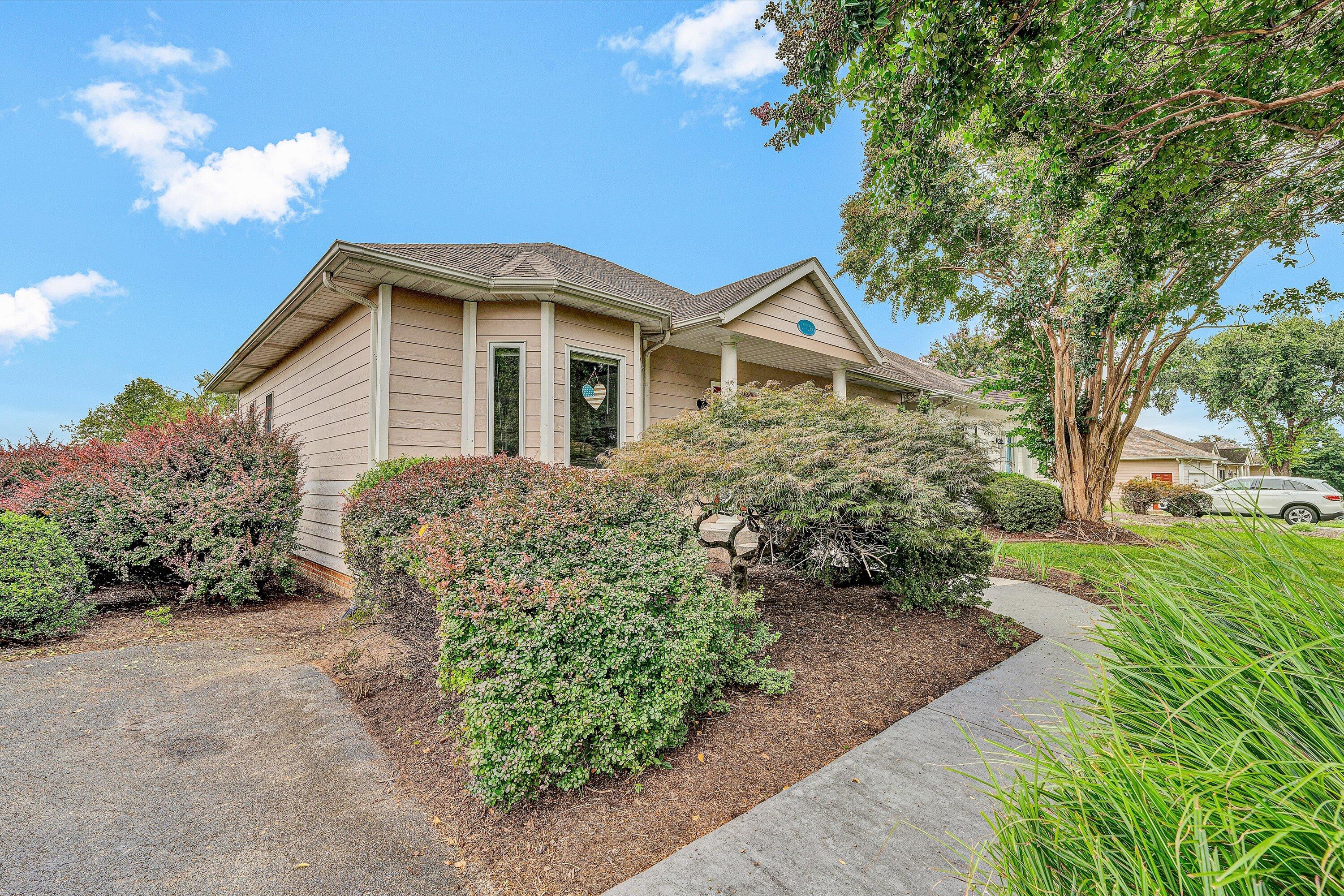 2326 Lake Retreat Road Huddleston, VA 24104 - Photo 37 of 44 02-DSC00208