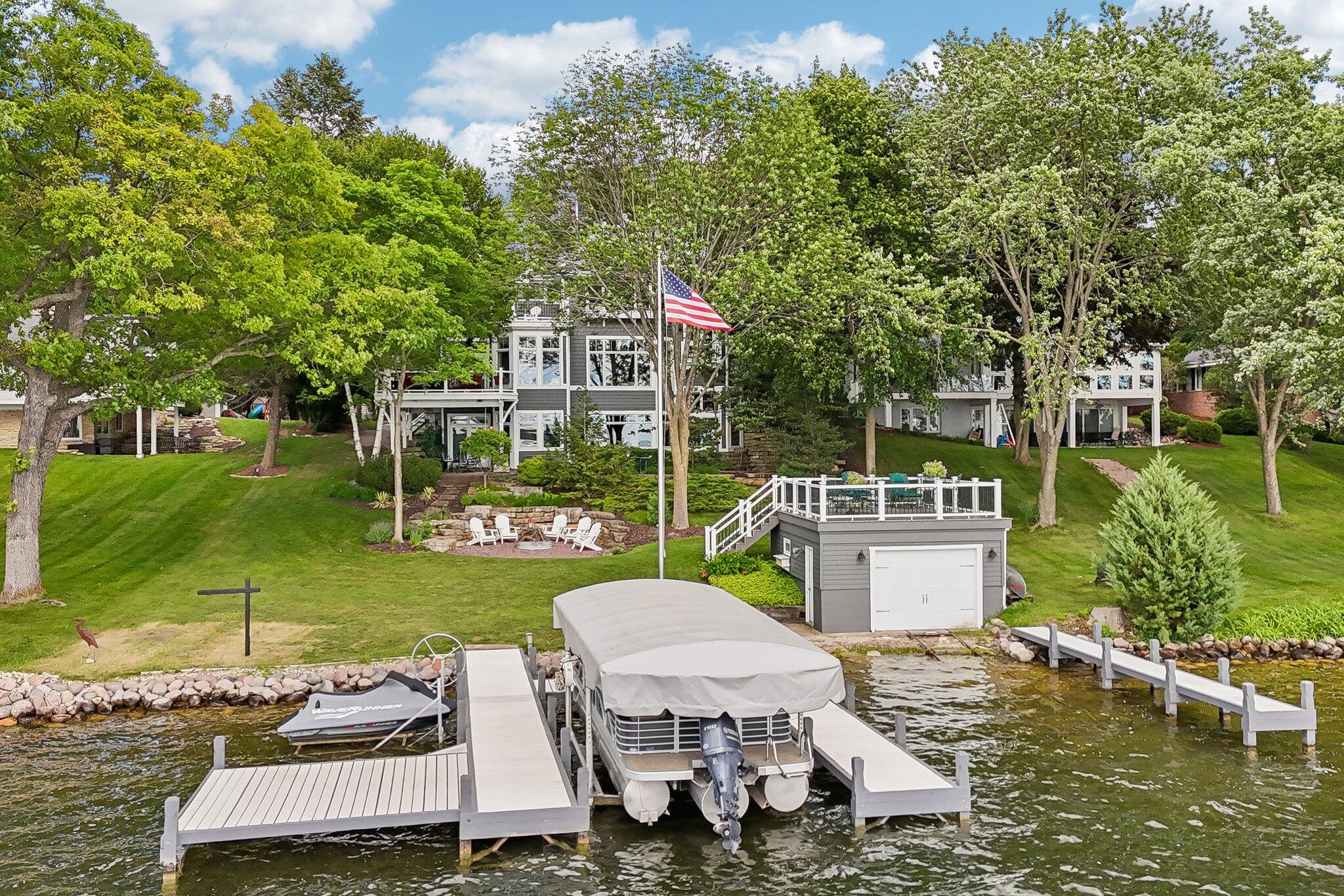 W343N6293 South Bayview Road Oconomowoc, WI 53066 - Photo 18 of 104 Two piers included!