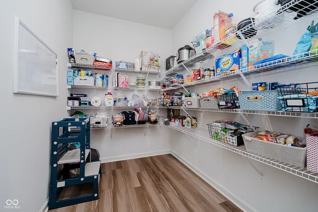 $469,900 | 6944 Oakcrest Drive, McCordsville, IN 46055