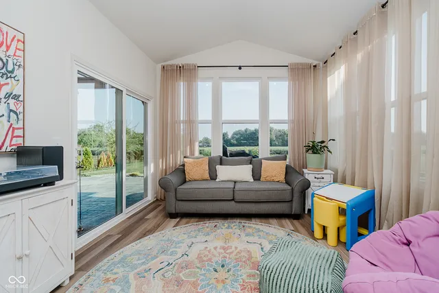 $469,900 | 6944 Oakcrest Drive, McCordsville, IN 46055