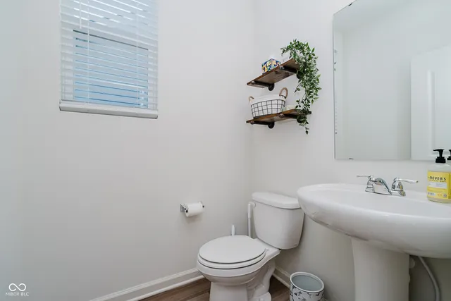 $469,900 | 6944 Oakcrest Drive, McCordsville, IN 46055