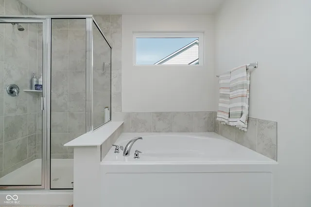 $469,900 | 6944 Oakcrest Drive, McCordsville, IN 46055