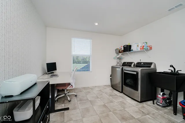 $469,900 | 6944 Oakcrest Drive, McCordsville, IN 46055