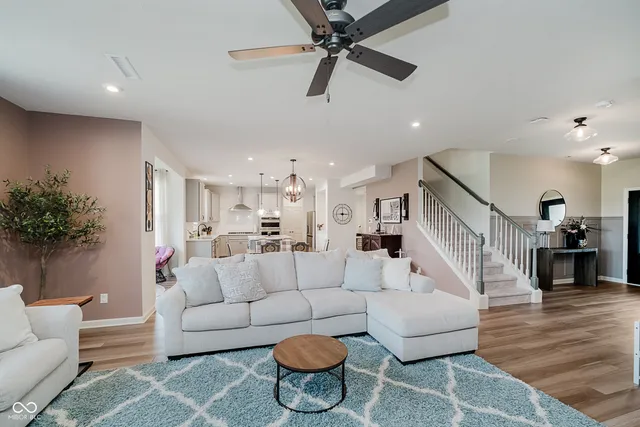 $469,900 | 6944 Oakcrest Drive, McCordsville, IN 46055