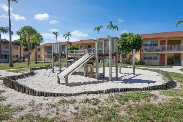 $1,800 | 850 East Commercial Boulevard, Unit 225C, Oakland Park, FL 33334