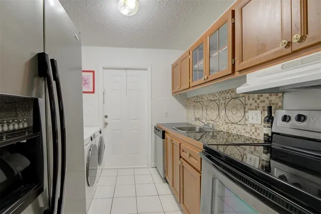 $1,800 | 850 East Commercial Boulevard, Unit 225C, Oakland Park, FL 33334