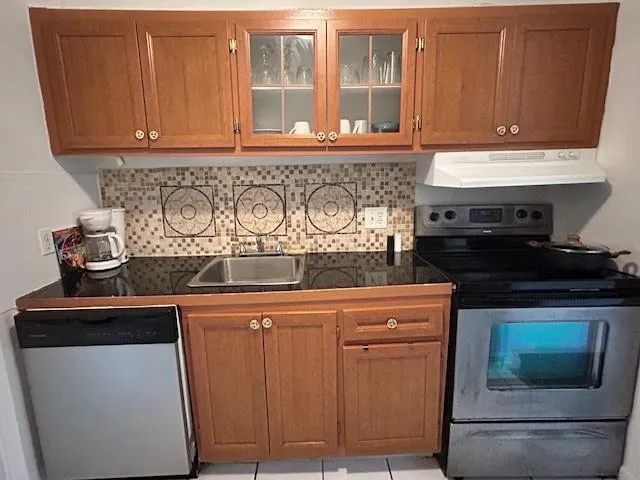 $1,800 | 850 East Commercial Boulevard, Unit 225C, Oakland Park, FL 33334