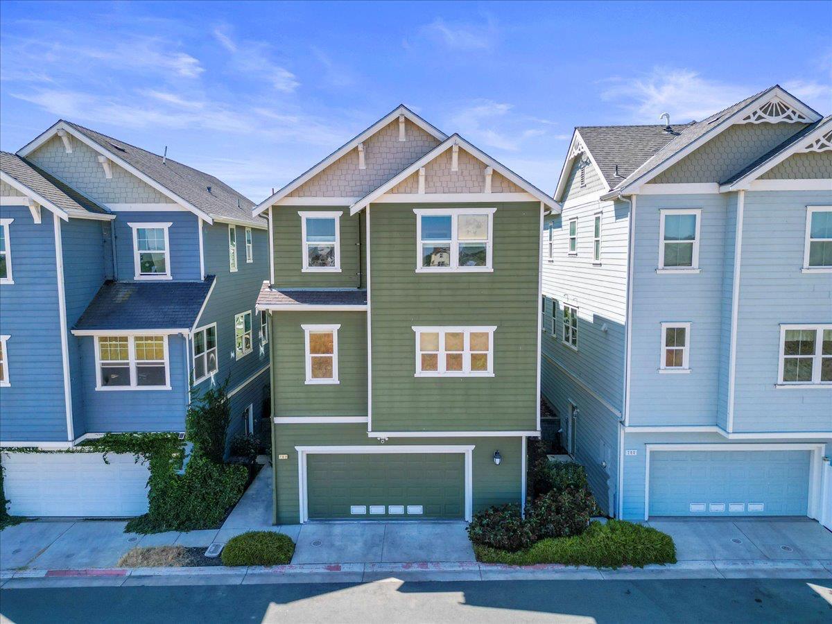 702 Annemarie Way Isleton, CA 95641 - Photo 2 of 18 a front view of a house with a yard