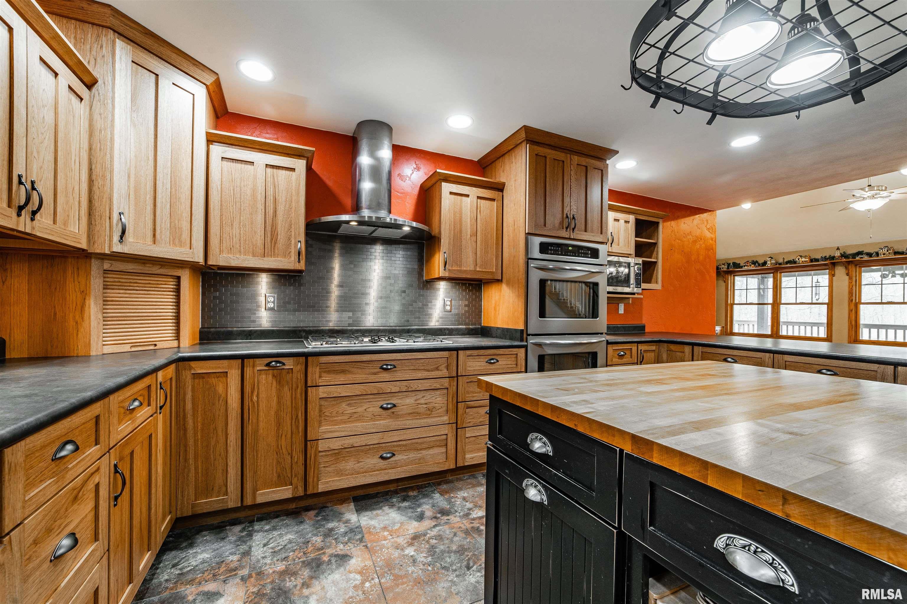 13676 Towerline Road Pekin, IL 61554 - Photo 15 of 50