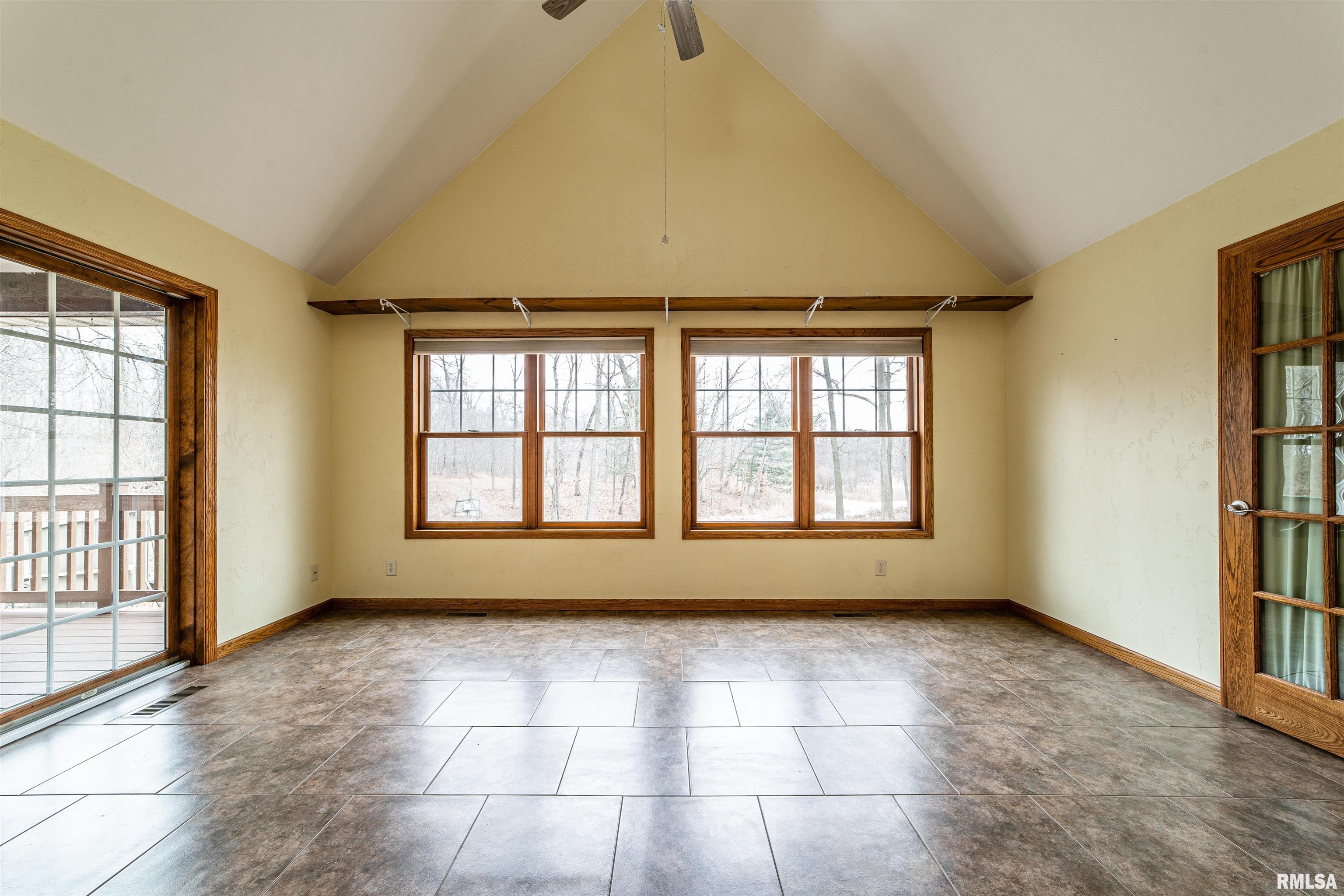 13676 Towerline Road Pekin, IL 61554 - Photo 17 of 50