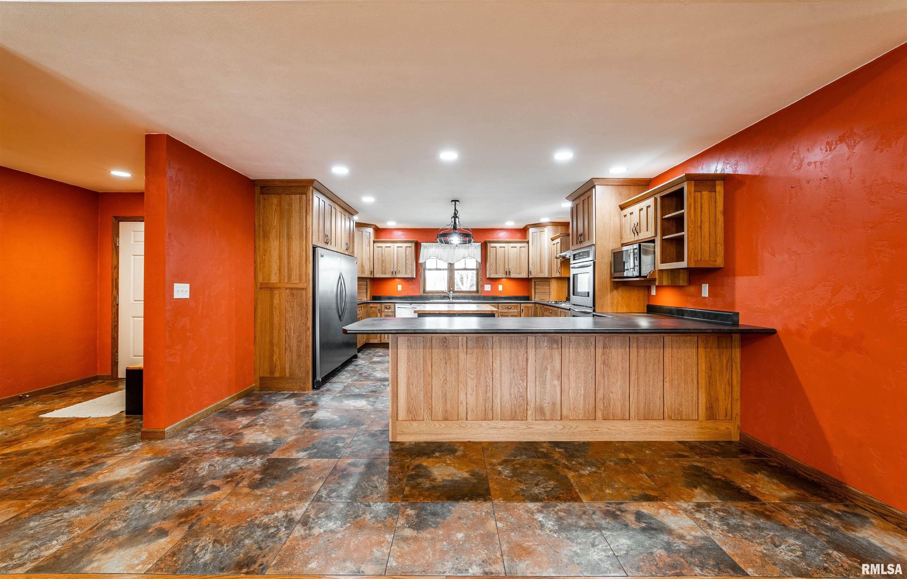 13676 Towerline Road Pekin, IL 61554 - Photo 10 of 50