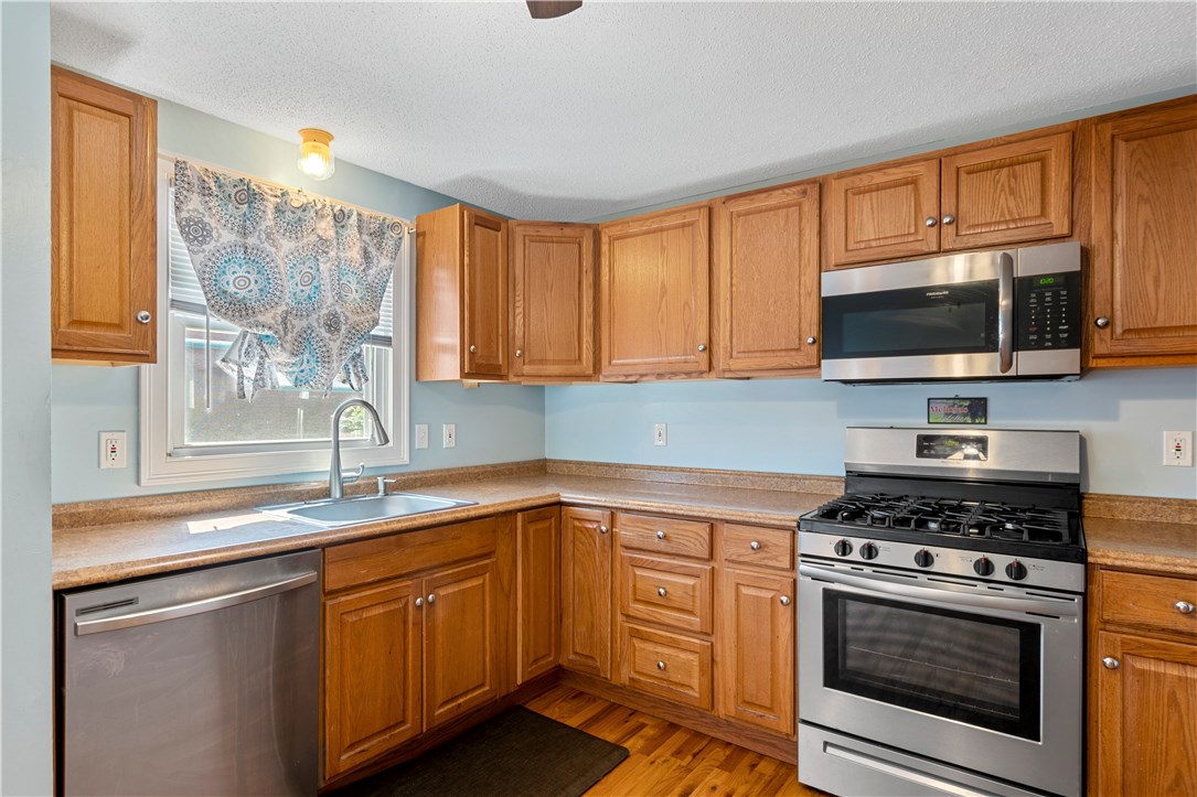24 Field Street Pawtucket, RI 02860 - Photo 2 of 22 Gallery Image 2