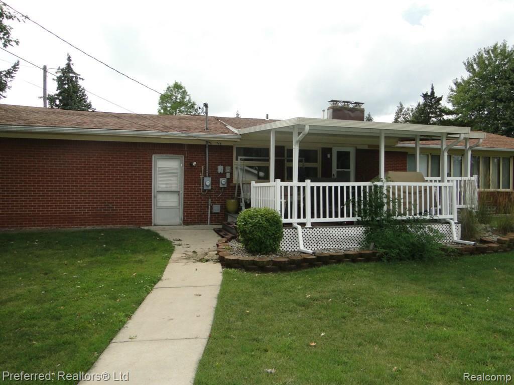 12280 Sweitzer Road Carleton, MI 48117 - Photo 70 of 84 DSC06144.jpg