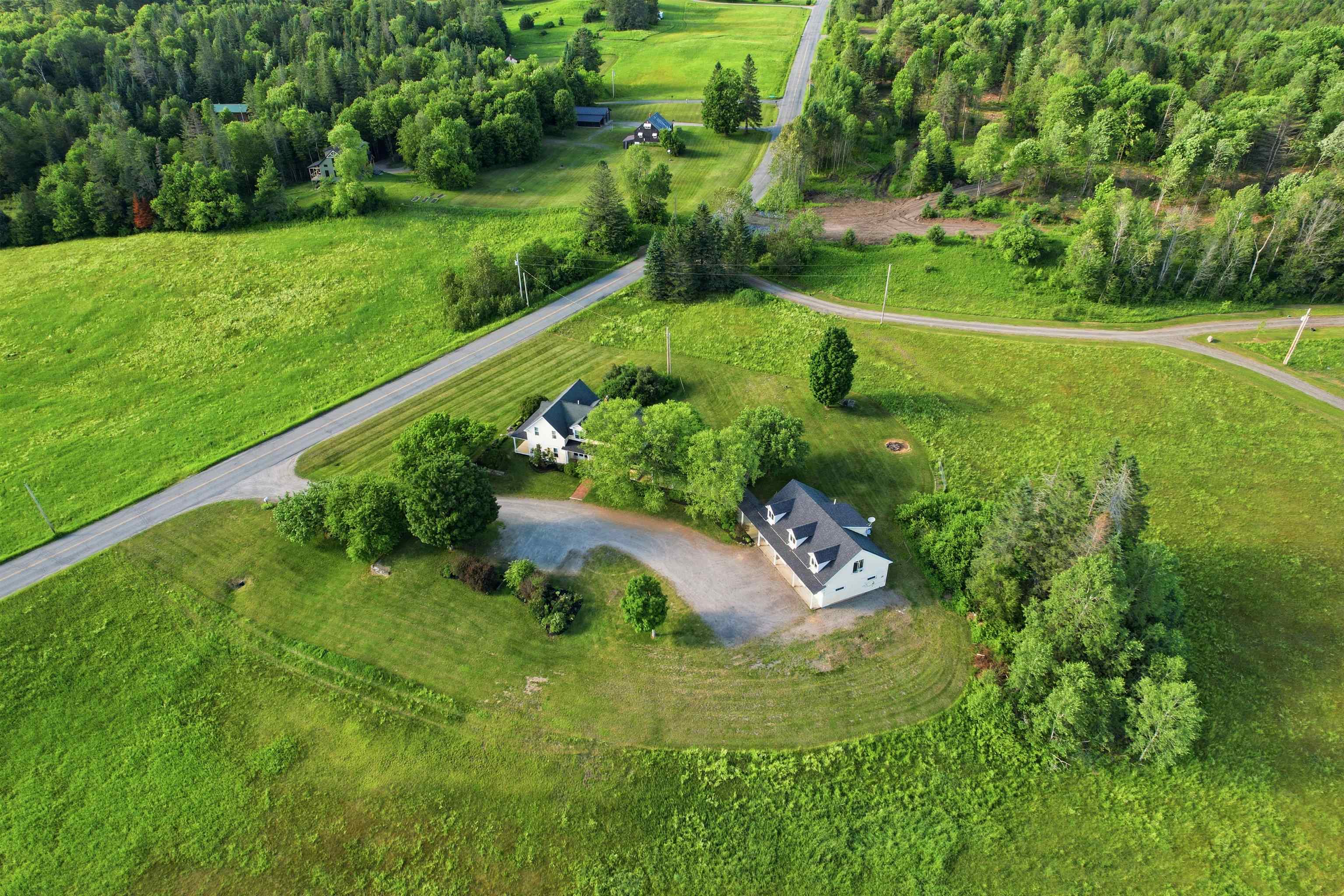 884 Darling Hill Road Lyndon, VT 05851 - Photo 4 of 47