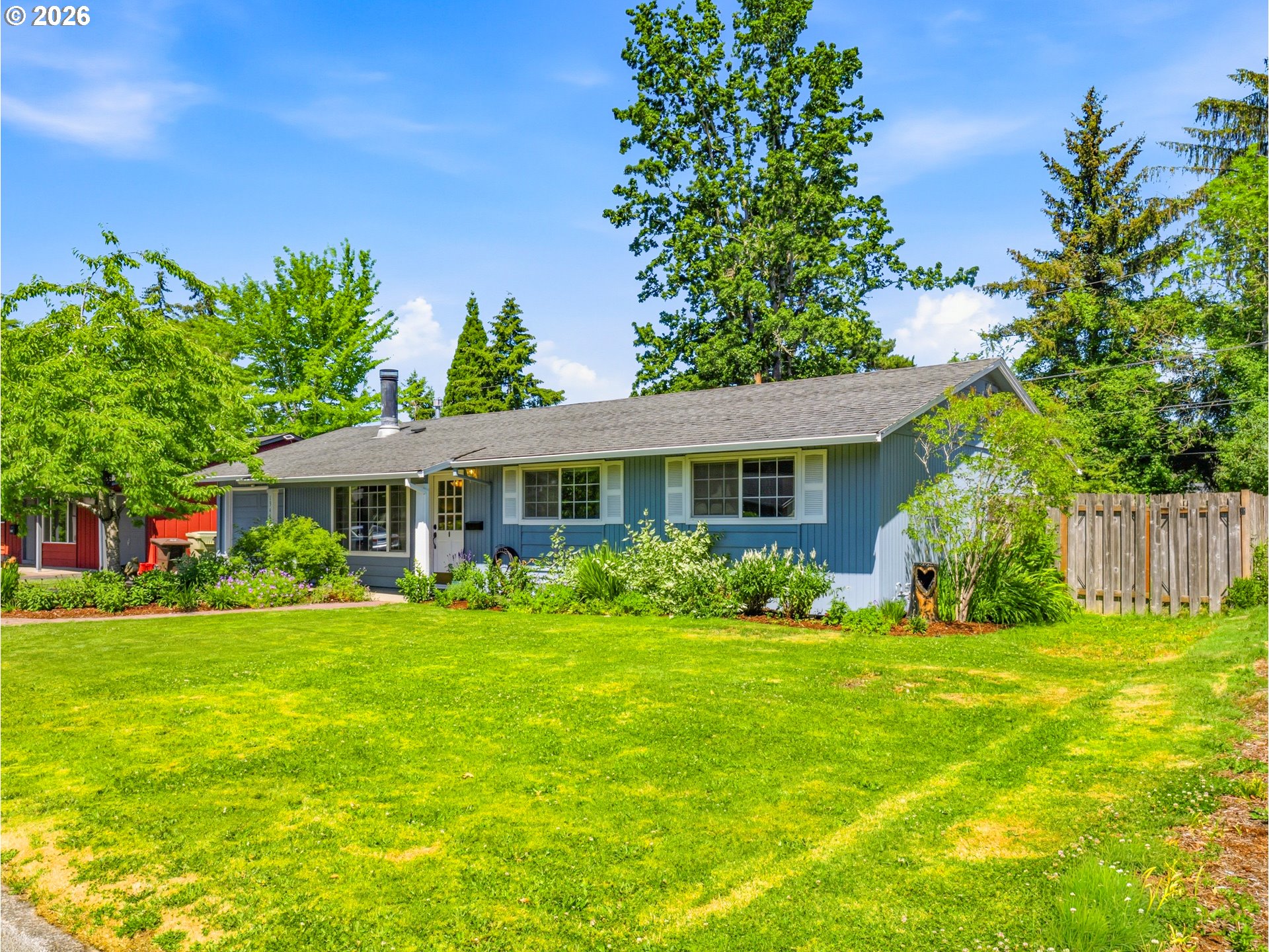 13467 Southwest Devonshire Drive Beaverton, OR 97005 - Photo 3 of 37