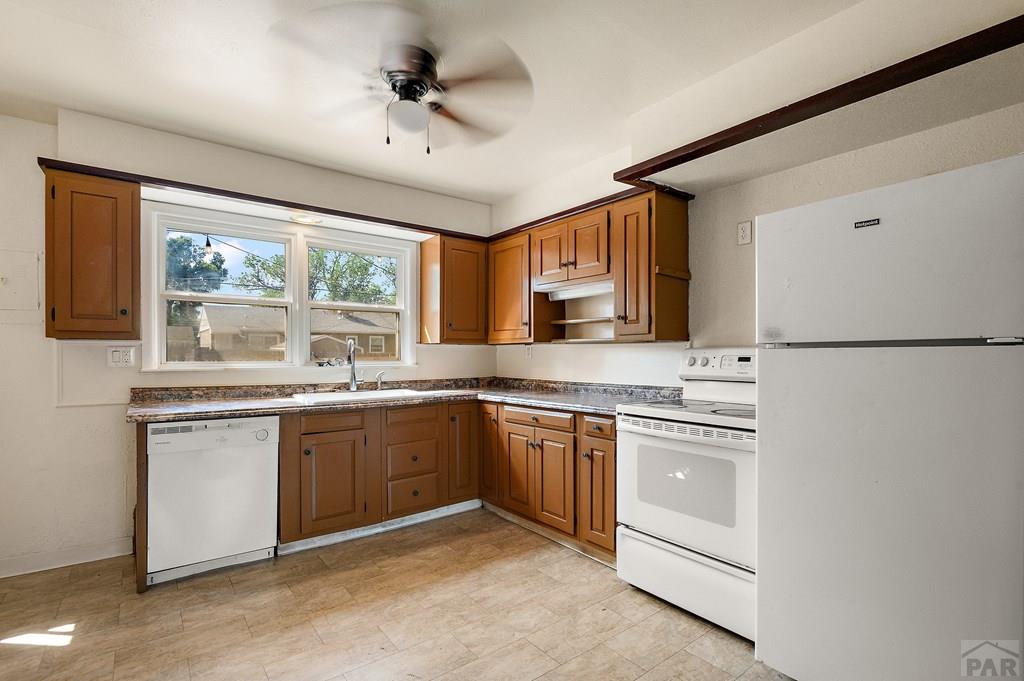 1810 Comanche Road Pueblo, CO 81001 - Photo 6 of 29