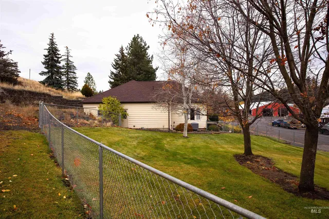 $395,000 | 410 Junction Cottonwood Id 83522, Cottonwood, ID 83522