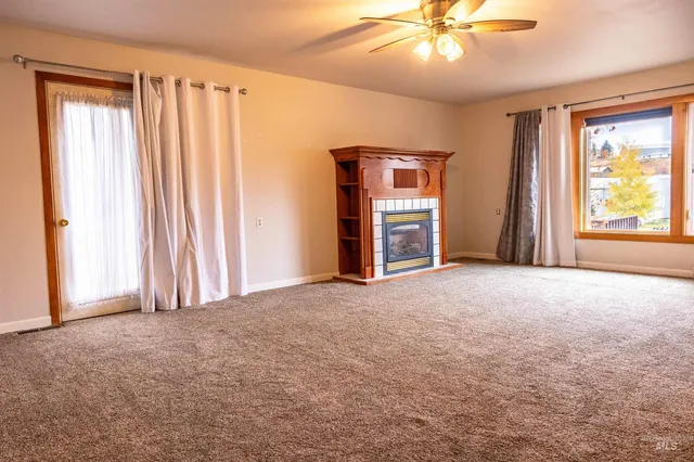 $395,000 | 410 Junction Cottonwood Id 83522, Cottonwood, ID 83522