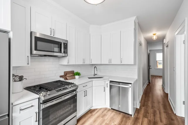 $2,200 | 6116 Tyler Place, Unit 1, West New York, NJ 07093