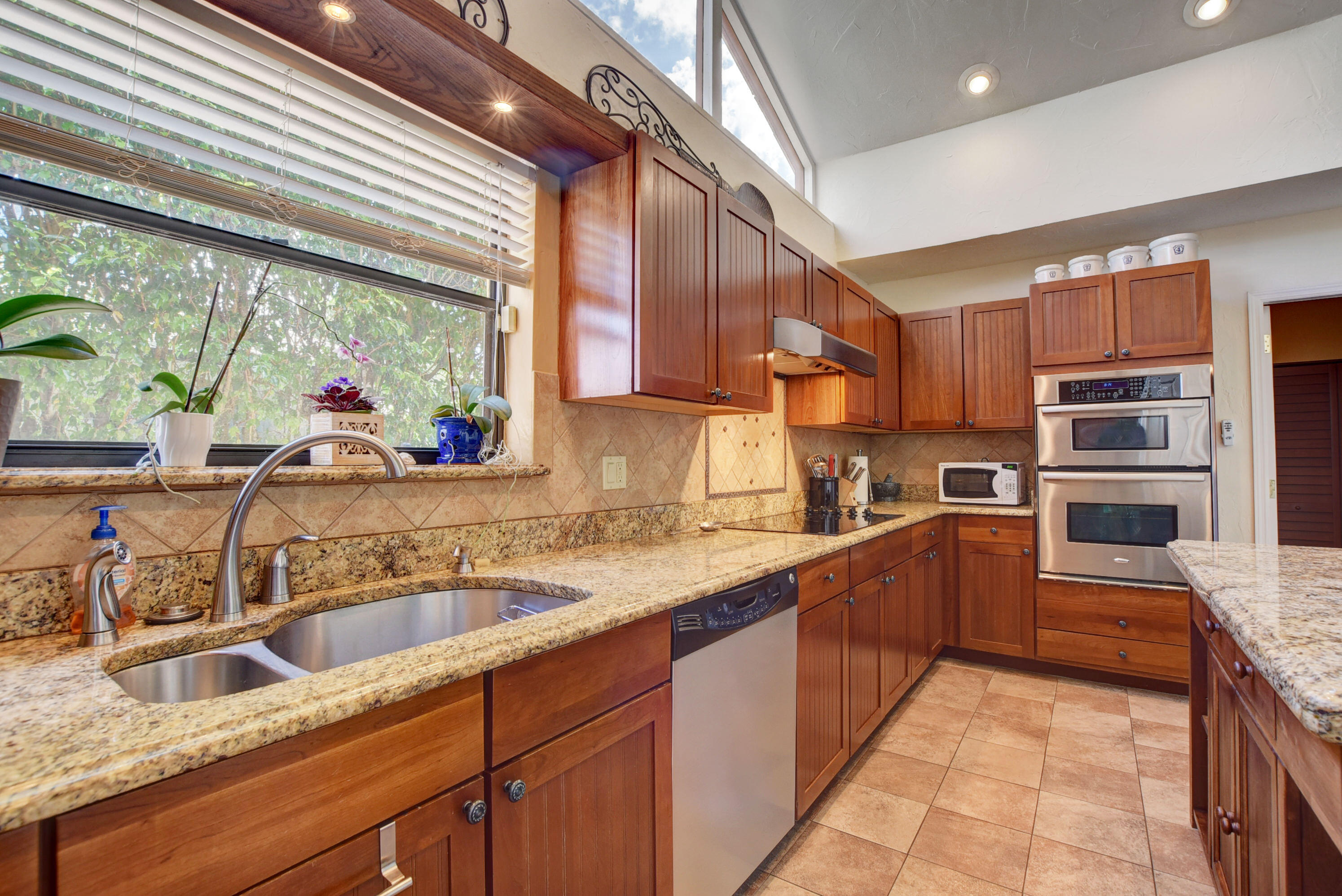 1203 Widgeon Road Wellington, FL 33414 - Photo 25 of 62 25_dsc_7810_1_2_3_4