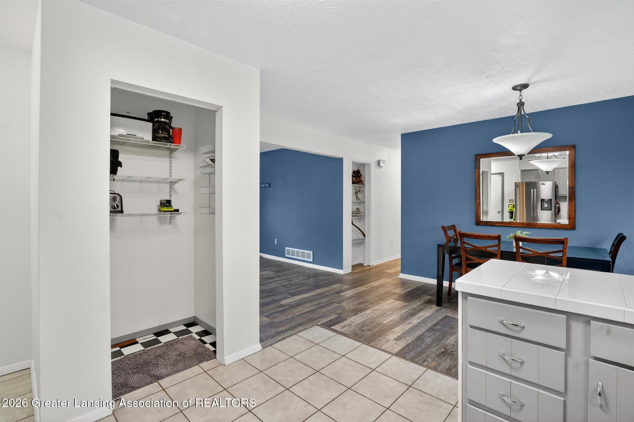 1350 Chilson Road Howell, MI 48843 - Photo 18 of 36 18-1350-Chilson-Rd-WindowStill-Photograp