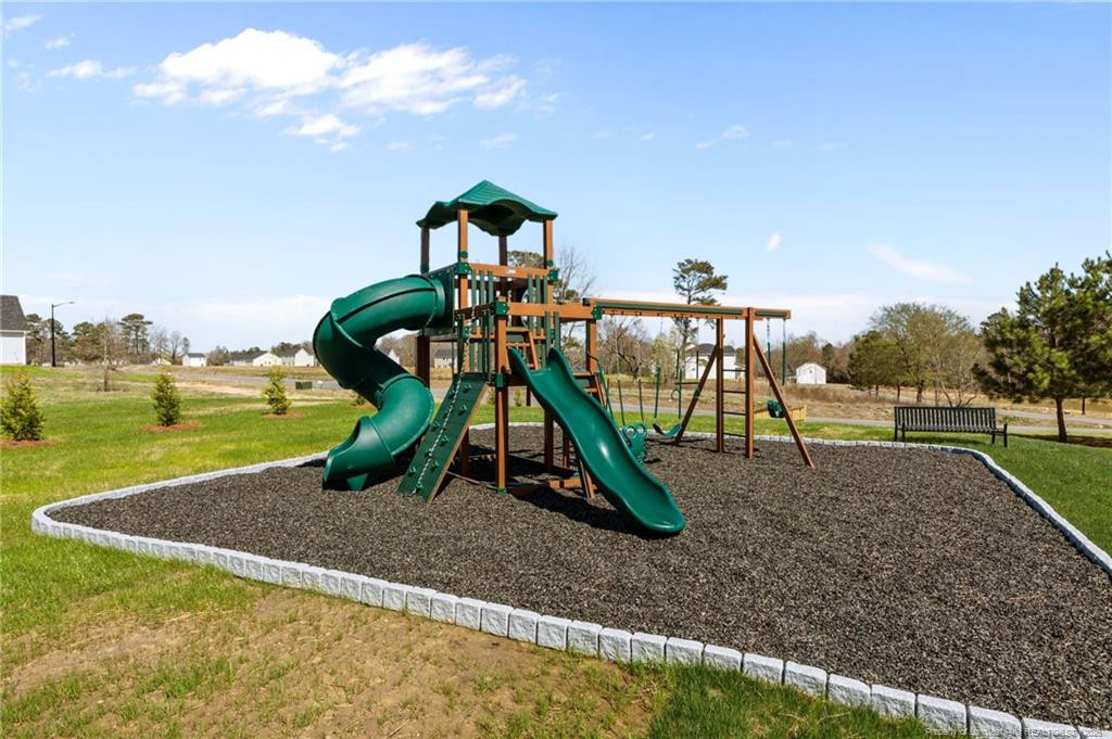 5409 Short Leaf Road Fayetteville, NC 28311 - Photo 35 of 40 a park with kid zone