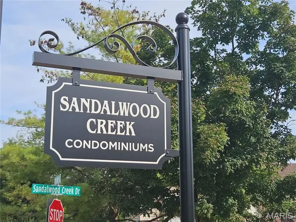 $1,295 | 17052 Sandalwood Creek Drive, Unit E, Glencoe, MO 63038