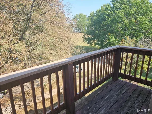 $1,295 | 17052 Sandalwood Creek Drive, Unit E, Glencoe, MO 63038