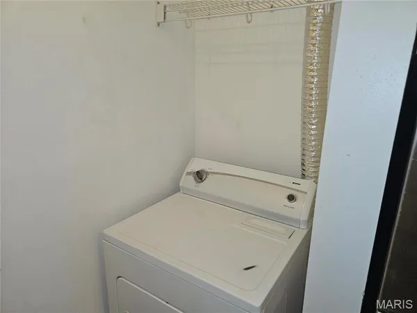 $1,295 | 17052 Sandalwood Creek Drive, Unit E, Glencoe, MO 63038