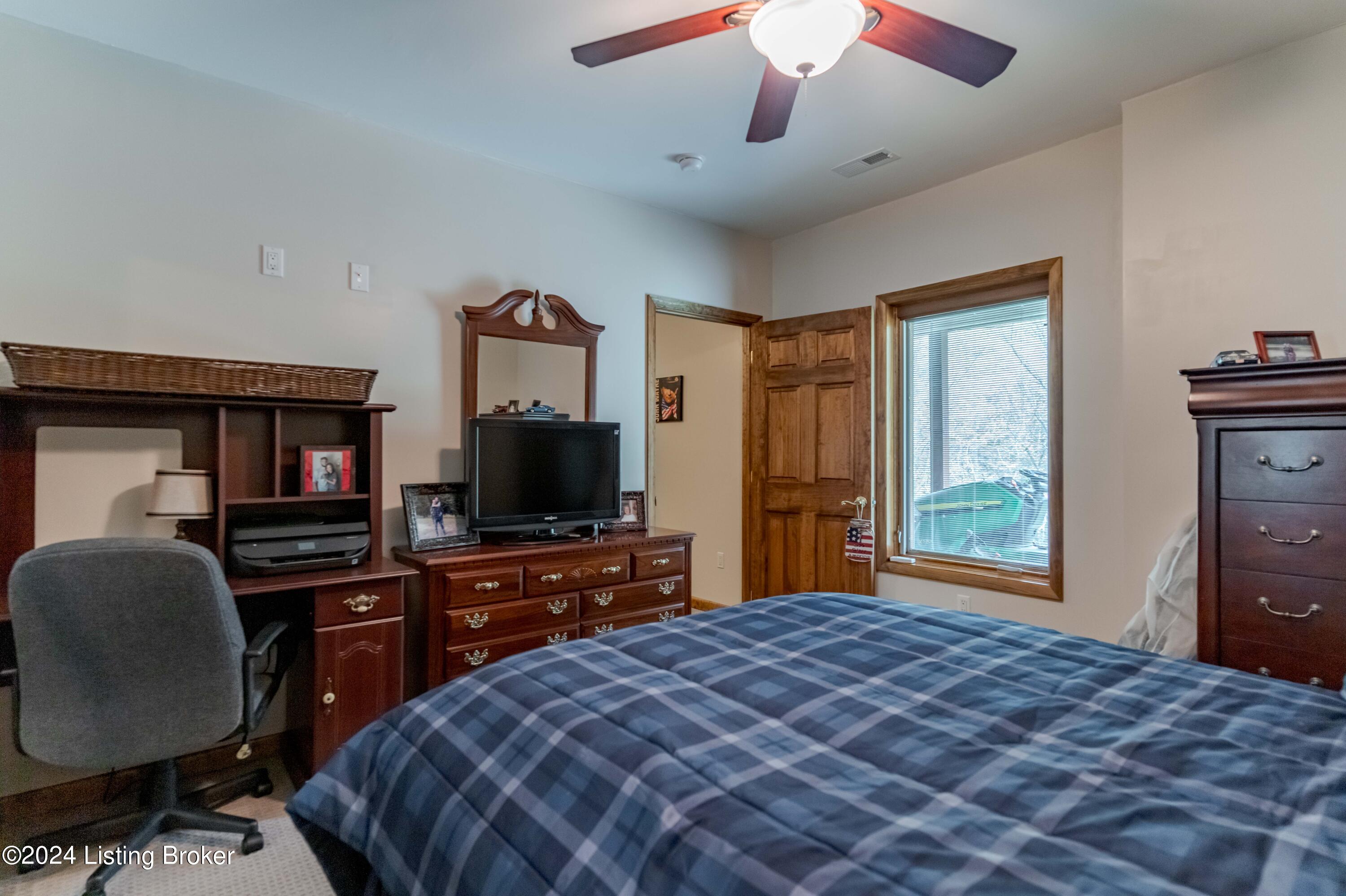 9881 Waddy Road Waddy, KY 40076 - Photo 36 of 80 DSC05338