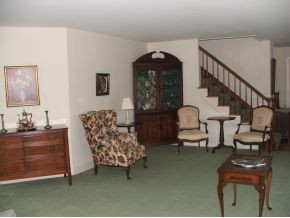 1119 Foxcroft Road Bristol, VA 24201 - Photo 3 of 12 Living roomfoyer view