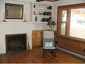 1119 Foxcroft Road Bristol, VA 24201 - Photo 5 of 12 Libraryden on main level