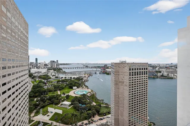 $3,350 | 325 South Biscayne Boulevard, Unit 3916, Miami, FL 33131