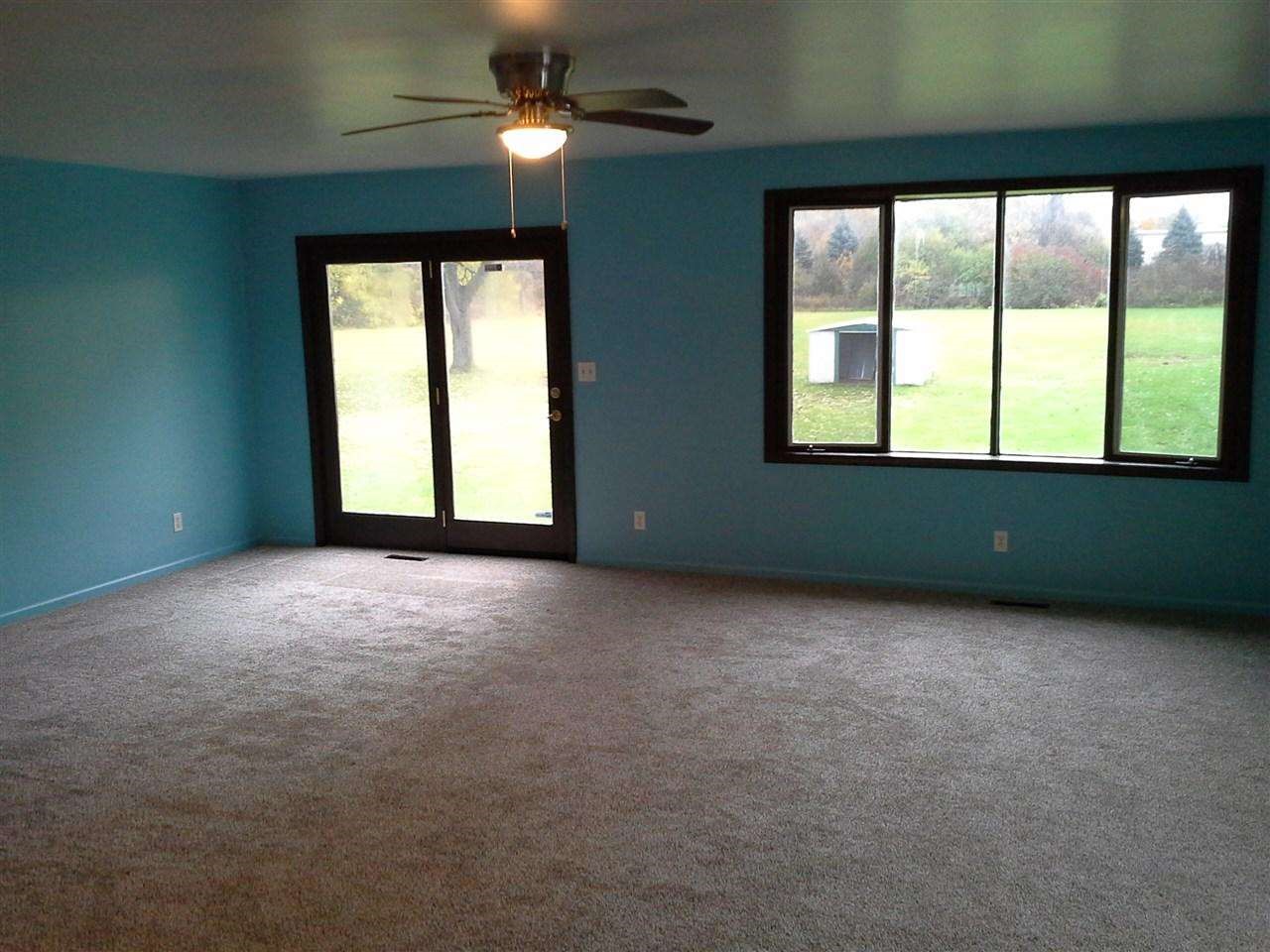 21522588-5.JPG