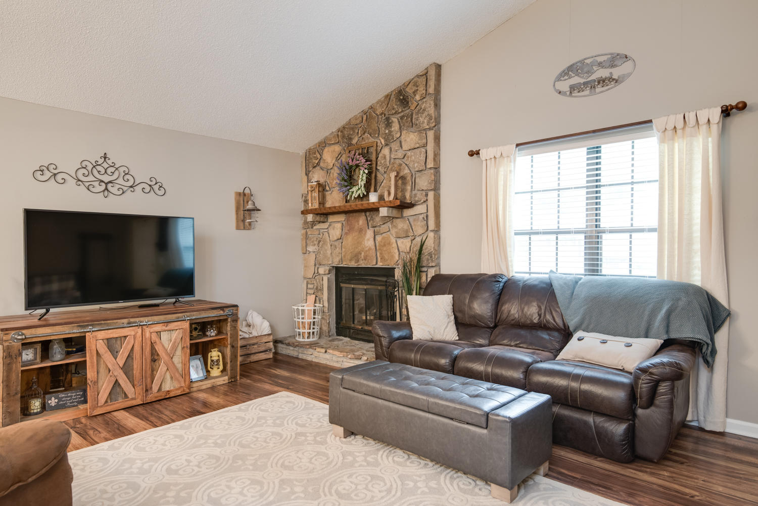 724 Swansons Ridge Road Chattanooga, TN 37421 - Photo 13 of 29 724_Swansons_Ridge_Rd_09