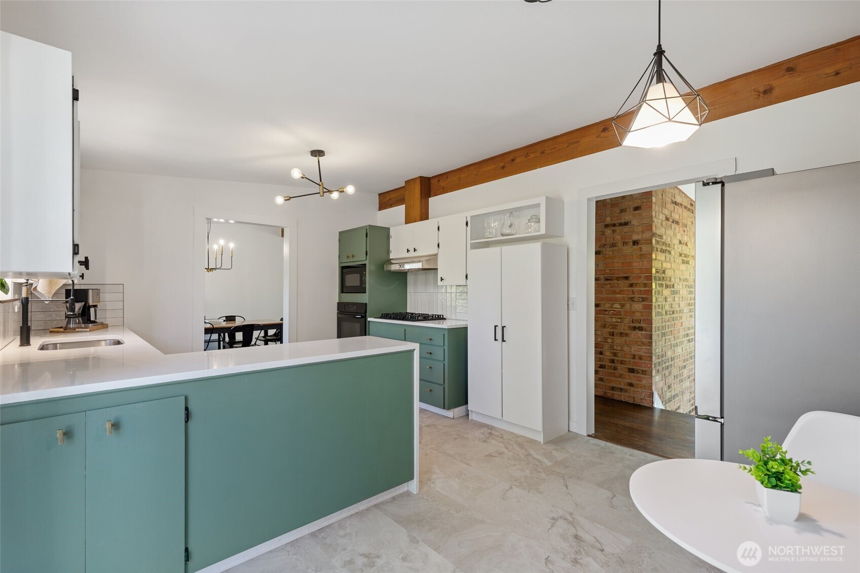 8707 Maple Lane Edmonds, WA 98026 - Photo 10 of 37