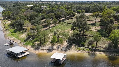 $700,000 | 1015-1017 Lake Shore, Spicewood, TX 78669