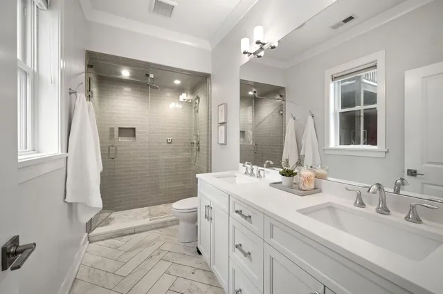 $715,000 | 1341 West George Street, Unit 2, Chicago, IL 60657