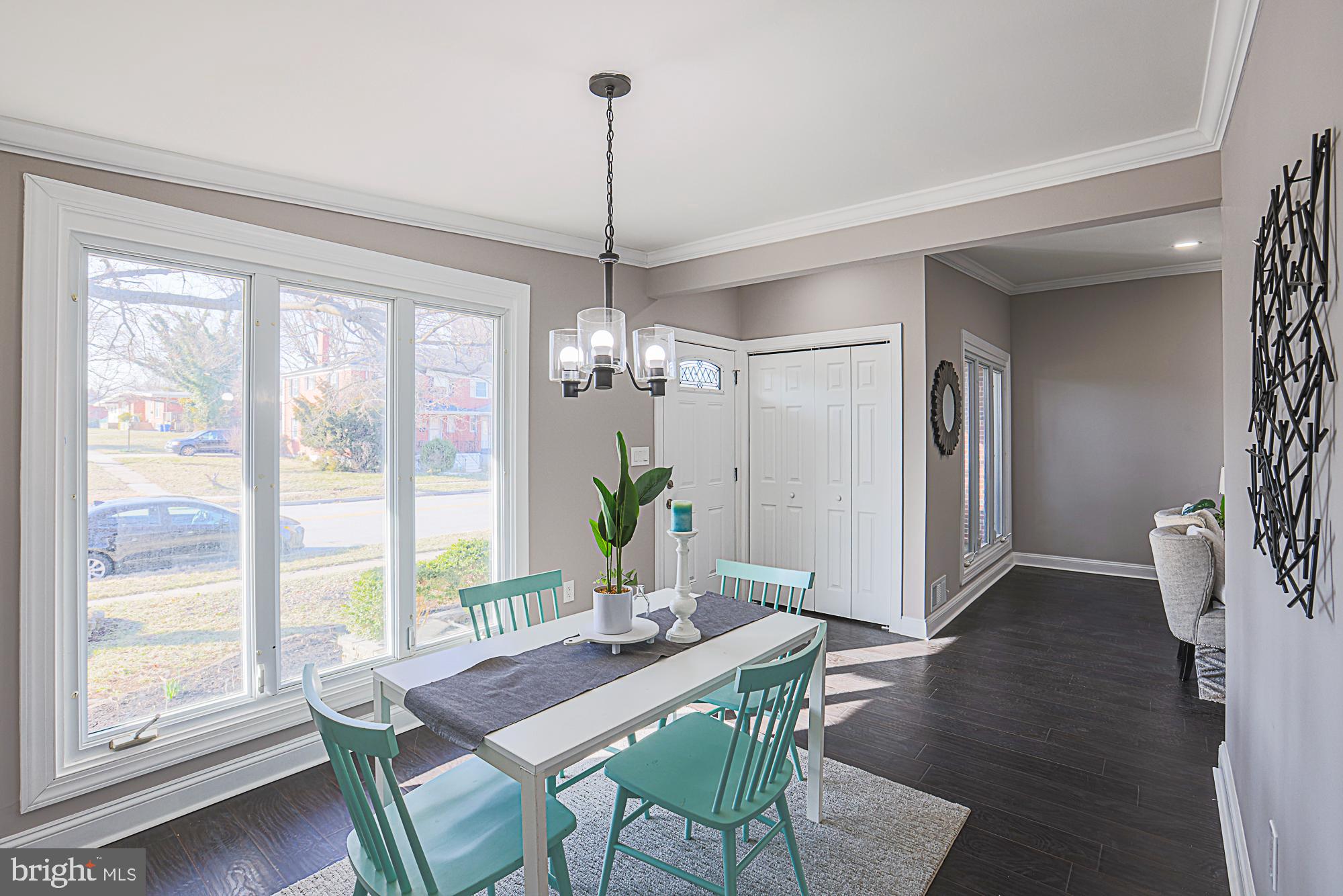 6853 Queens Ferry Road Baltimore, MD 21239 - Photo 5 of 53 Dining Room/ Front Room