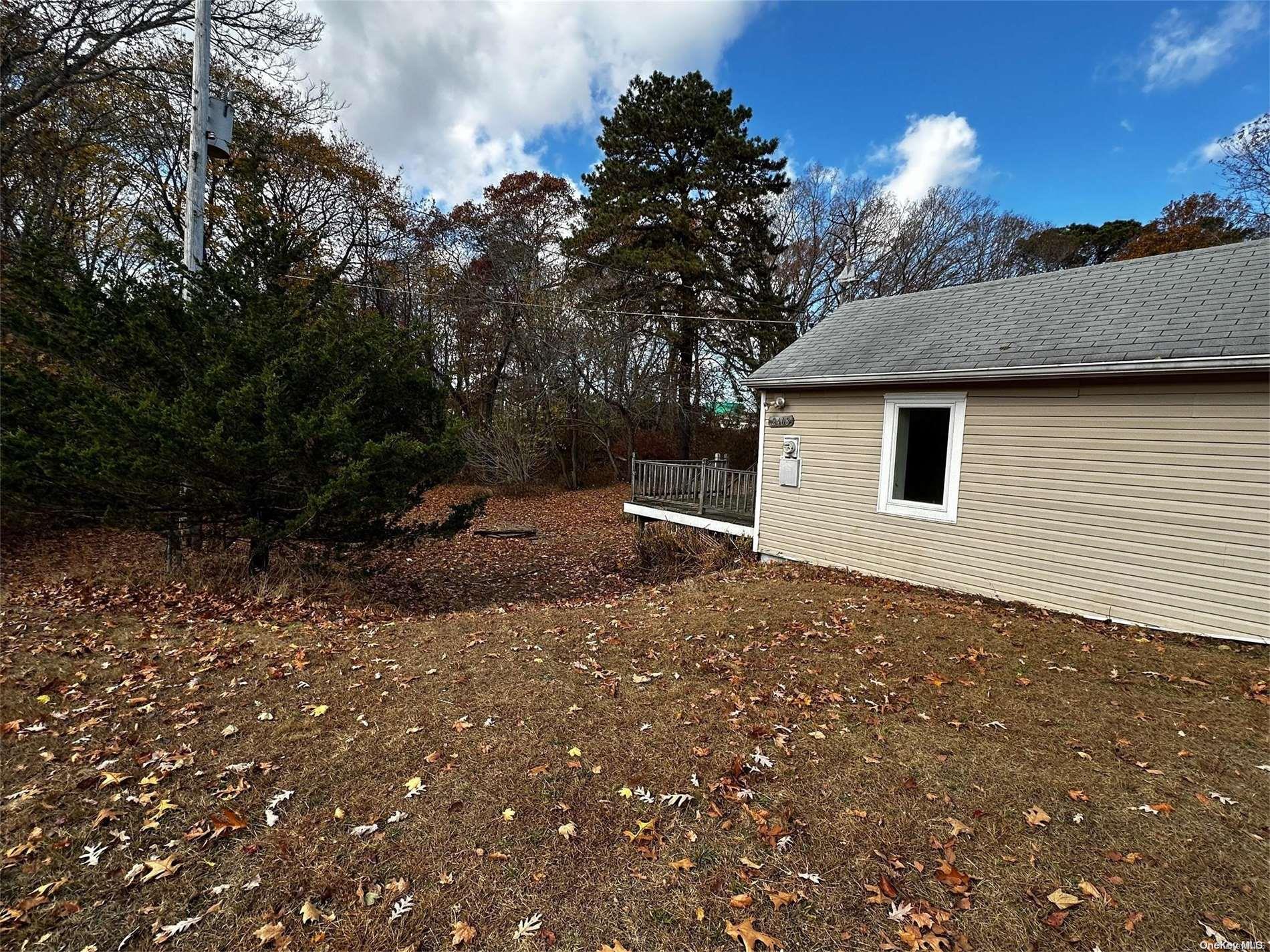 2468 River Road Calverton, NY 11933 - Photo 6 of 20