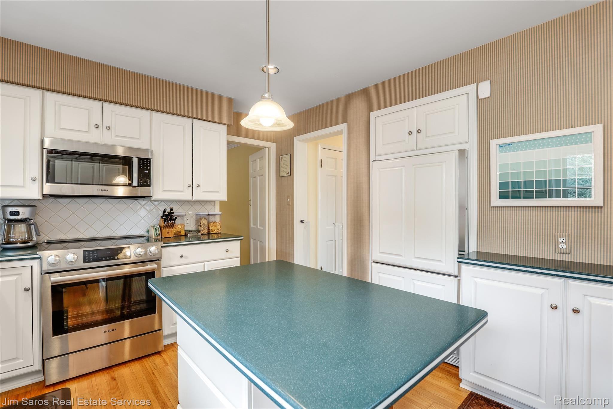 61 Colonial Road Grosse Pointe, MI 48236 - Photo 23 of 47 23-61 Colonial Rd Grosse Pointe Shores0026.jpg