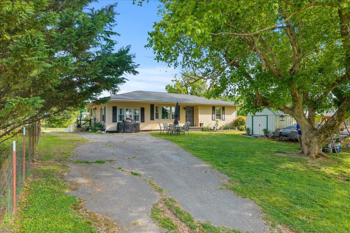 350 Stephens Road Greenback, TN 37742 - Photo 5 of 36