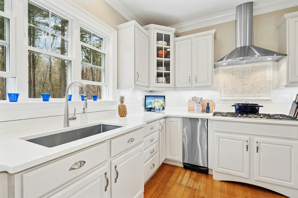 294 Harvard Road Bolton, MA 01740 - Photo 12 of 41 Gallery Image 12